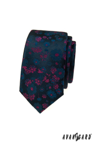 Ciemnoniebieski wąski krawat z kwiatowym wzorem w kolorze różowym